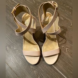 Michael Kors Blush Leather Wedge Heels Size 8 1/2